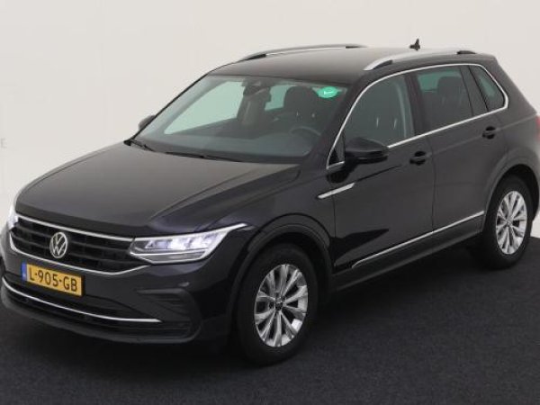 Volkswagen Tiguan 1.5 TSI Life Business 2021 - voorkant