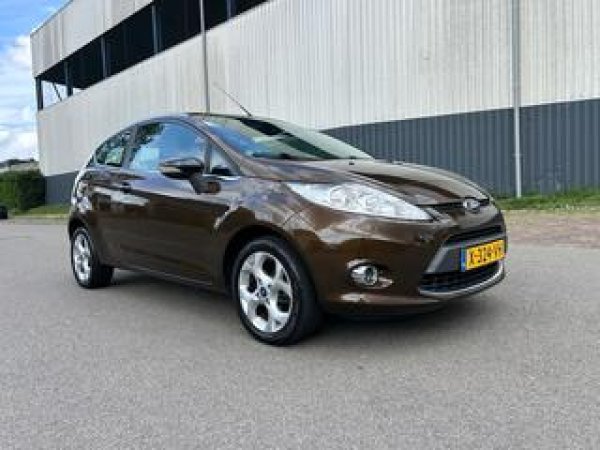 Ford Fiesta 1.4 Ghia 2011 - voorkant
