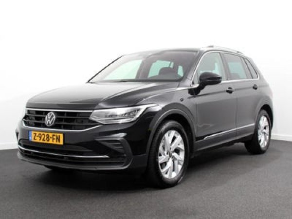 Volkswagen Tiguan 1.5 TSI R-Line Business 2023 - voorkant