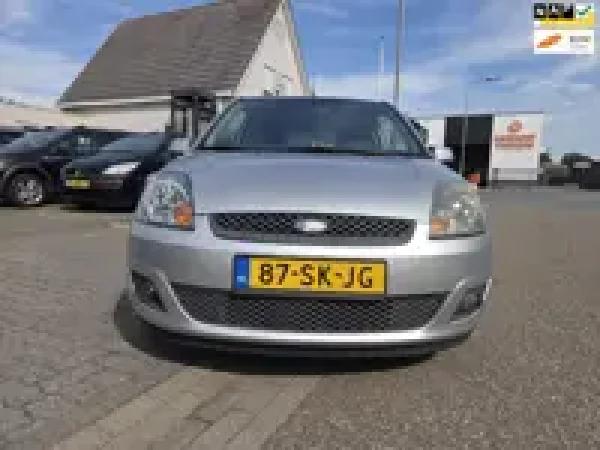 Ford Fiesta 1.3-8V Futura 2006 - voorkant