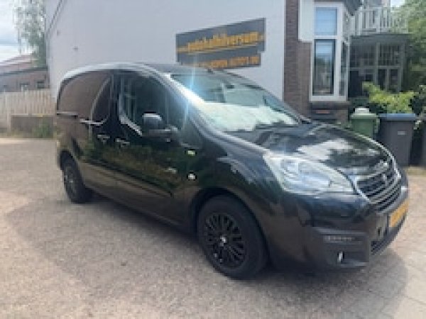 Foto van Peugeot Partner