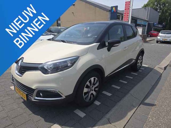Renault Captur 0.9 TCe Authentique 2016 - voorkant