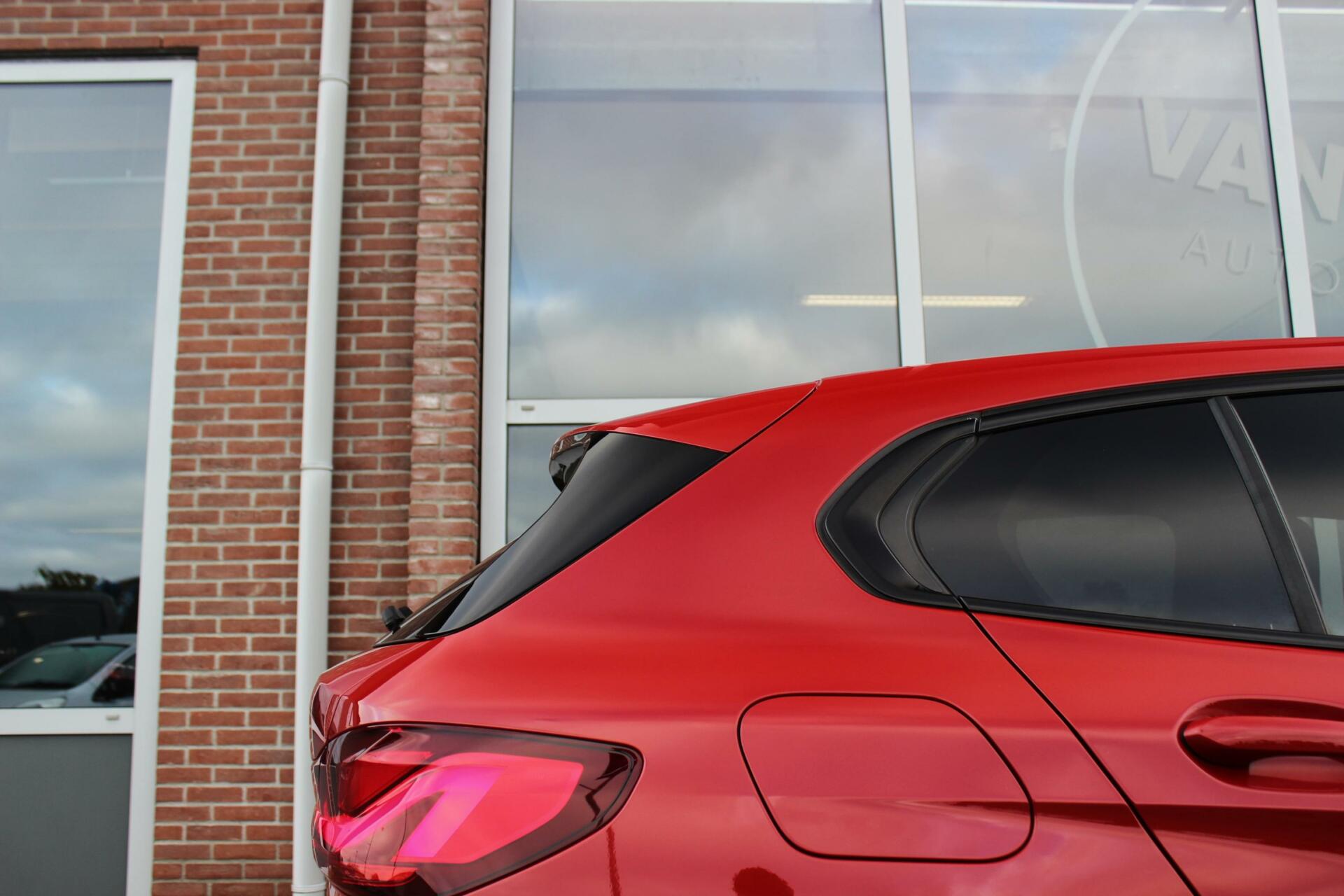 Foto van BMW 118i