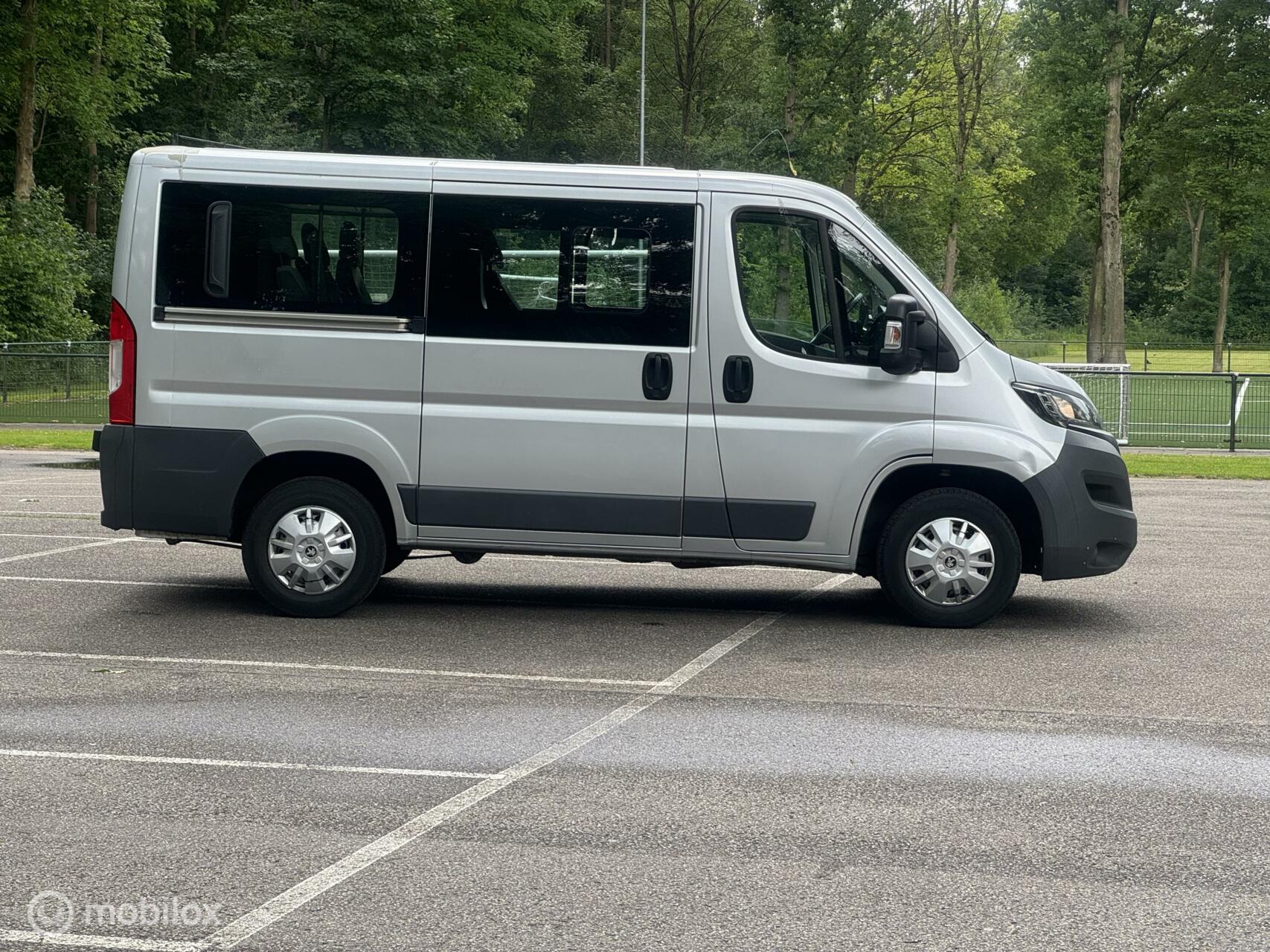 Foto van Peugeot Boxer Bus
