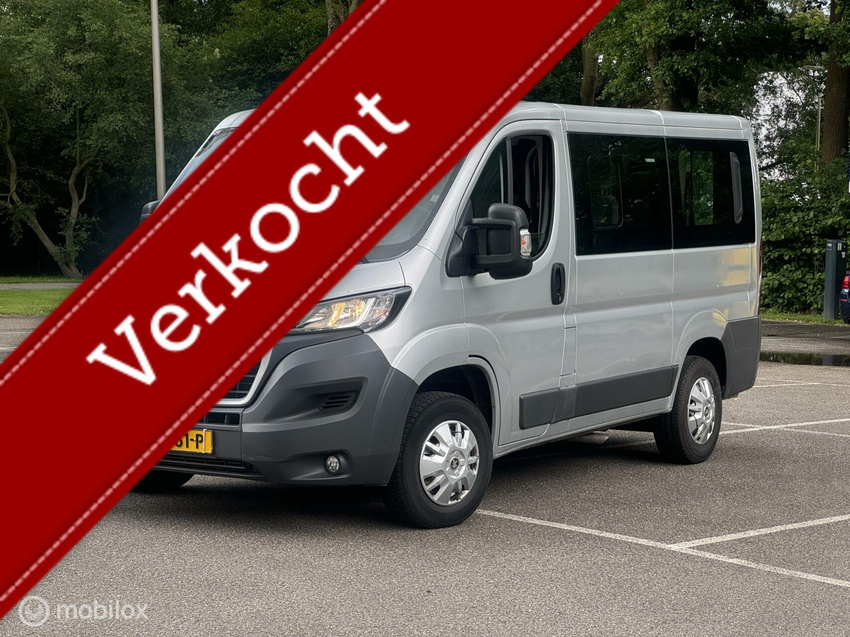Peugeot Boxer Bus 330 2.0 BlueHDI L1H1 Premium S&S 2016 - voorkant