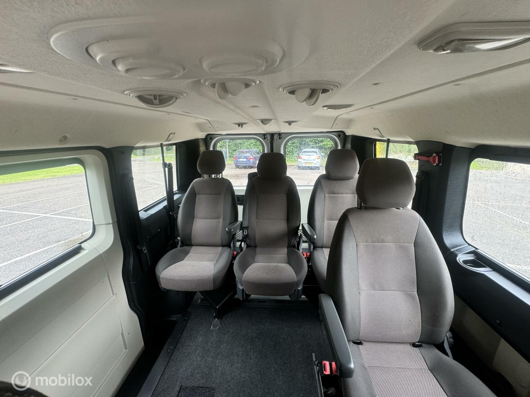 Foto van Peugeot Boxer Bus