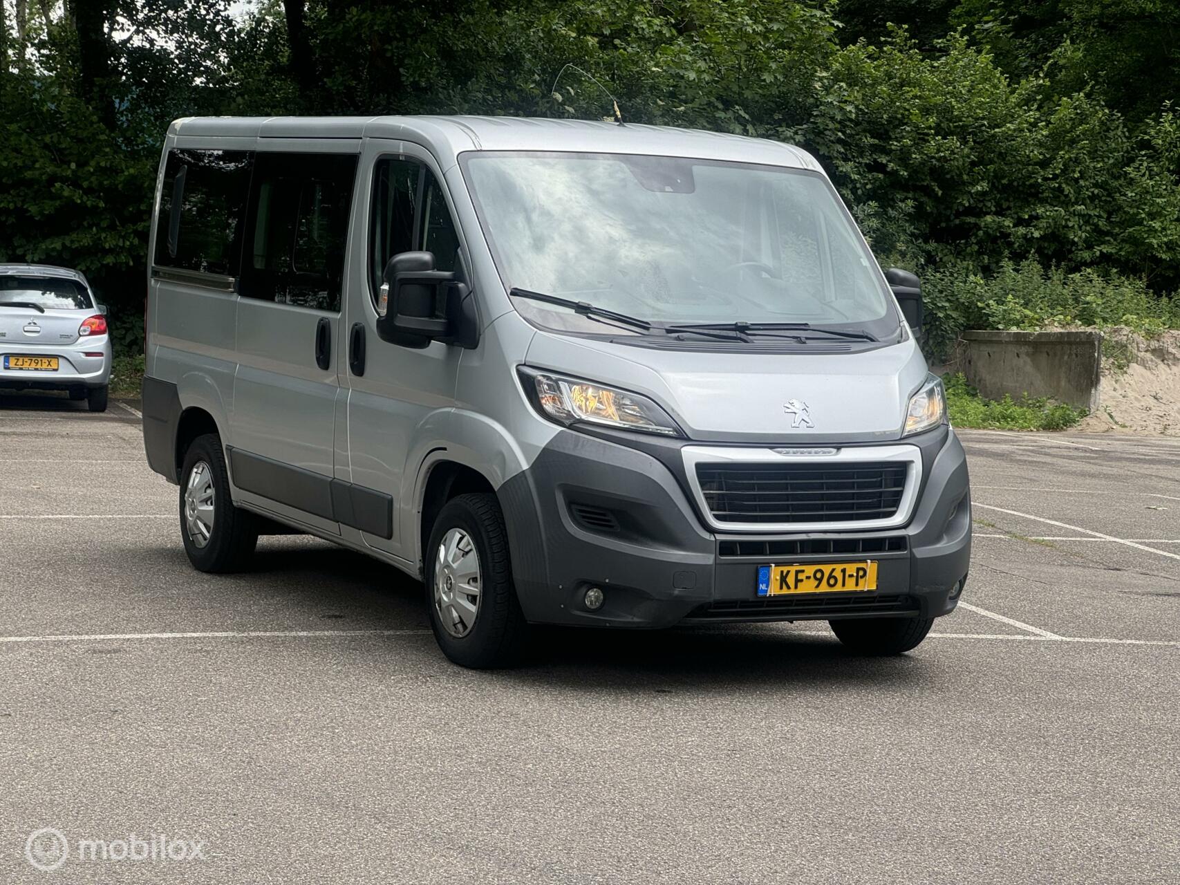 Foto van Peugeot Boxer Bus