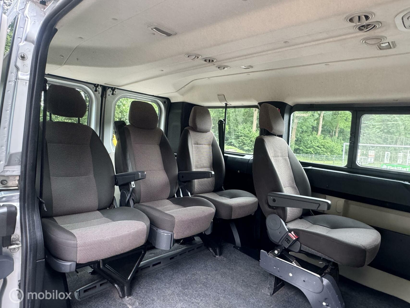 Foto van Peugeot Boxer Bus