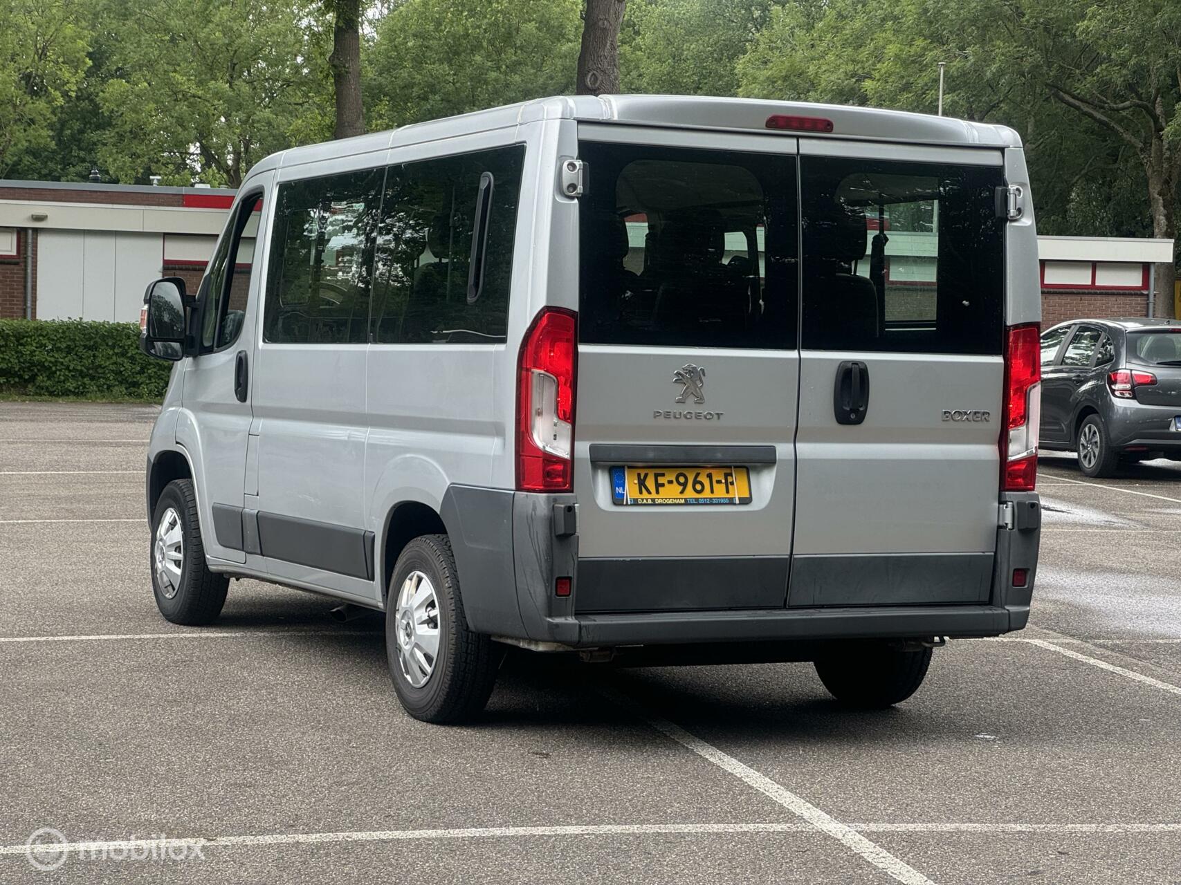 Foto van Peugeot Boxer Bus