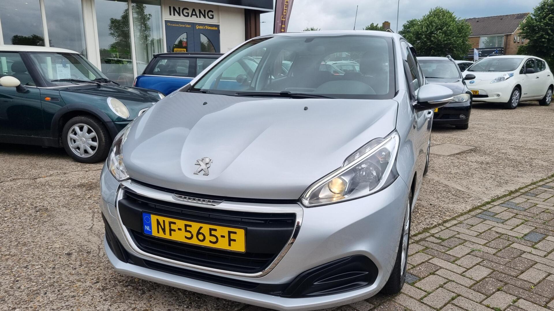 Peugeot 208 1.2 PureTech Active AUTOMAAT 73691 KM NAP BJ 2017?€9500,-? 2017 - voorkant