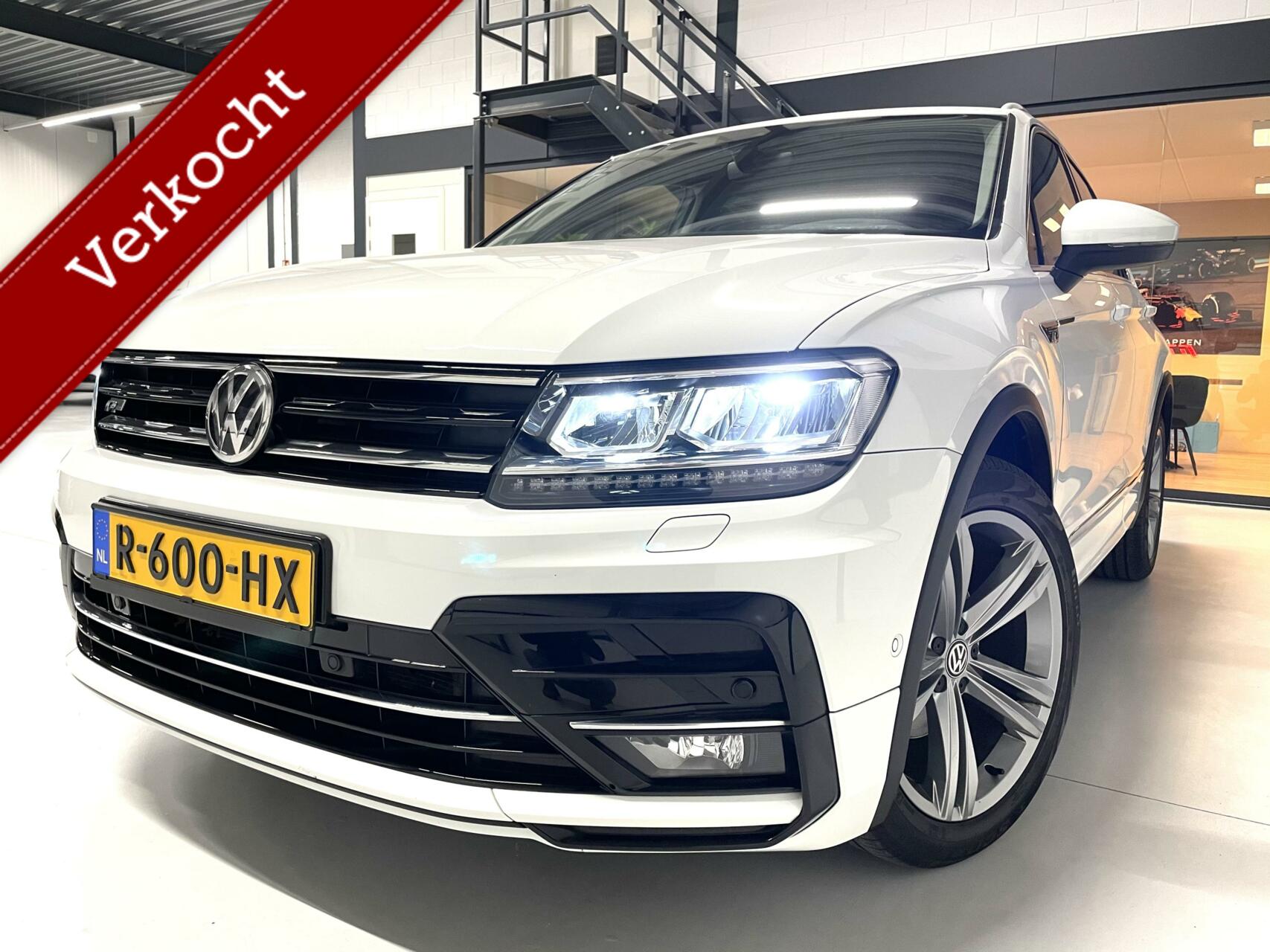 Volkswagen Tiguan 1.4 TSI ACT R-Line/ Nav/ LED/ CarPlay/ Camera/ 19'' 2018 - voorkant