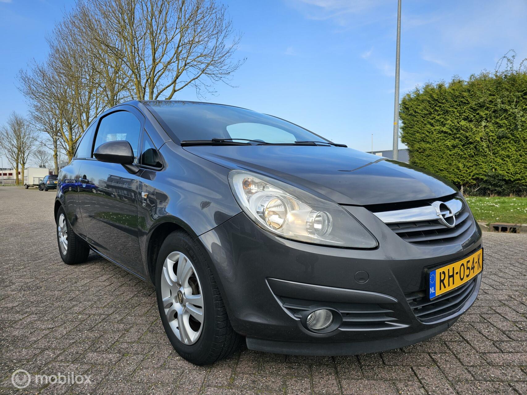 Opel Corsa 1.3CDTi EcoFlexS/SCosmo Cruise Controle Nieuw Apk! 2011 - voorkant