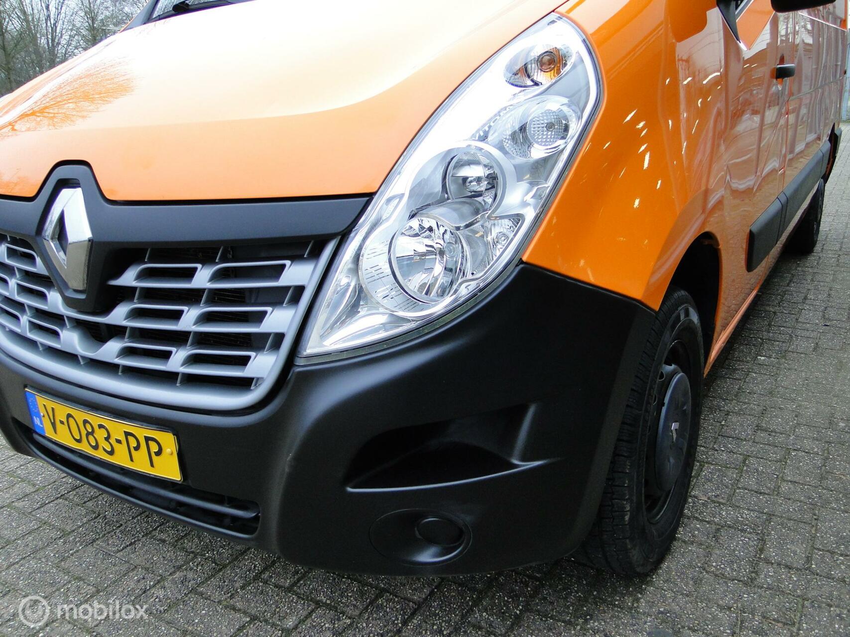 Foto van Renault Master Bestel