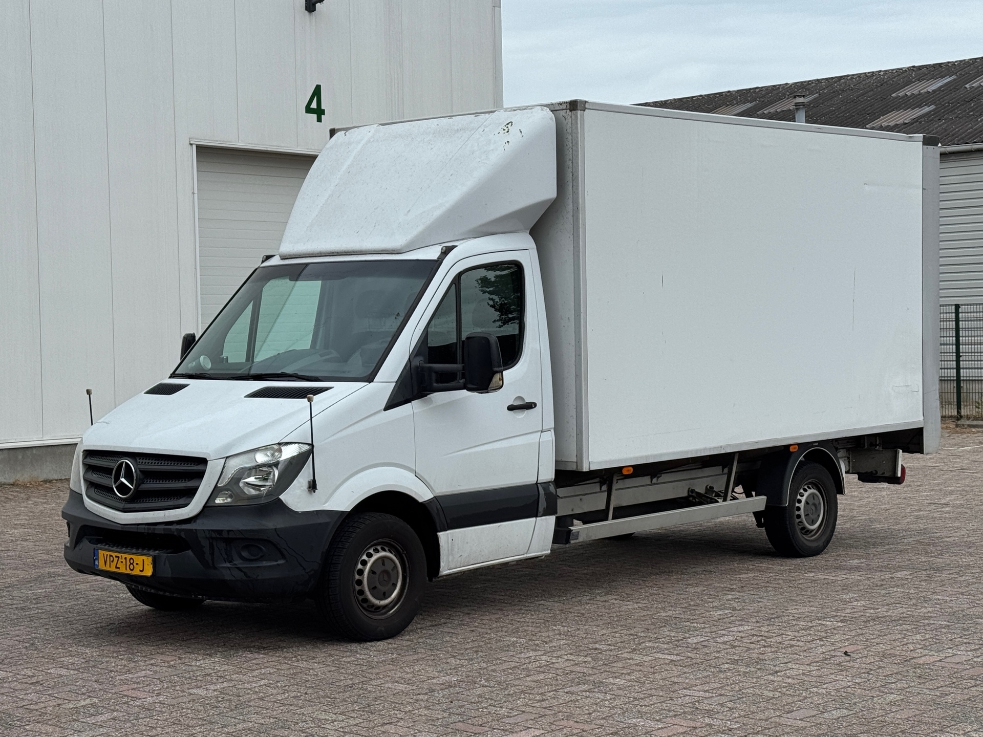 Mercedes-Benz Sprinter 414 2.2 CDI 432 LAADKLEP / MEUBELBAK 2018 - voorkant