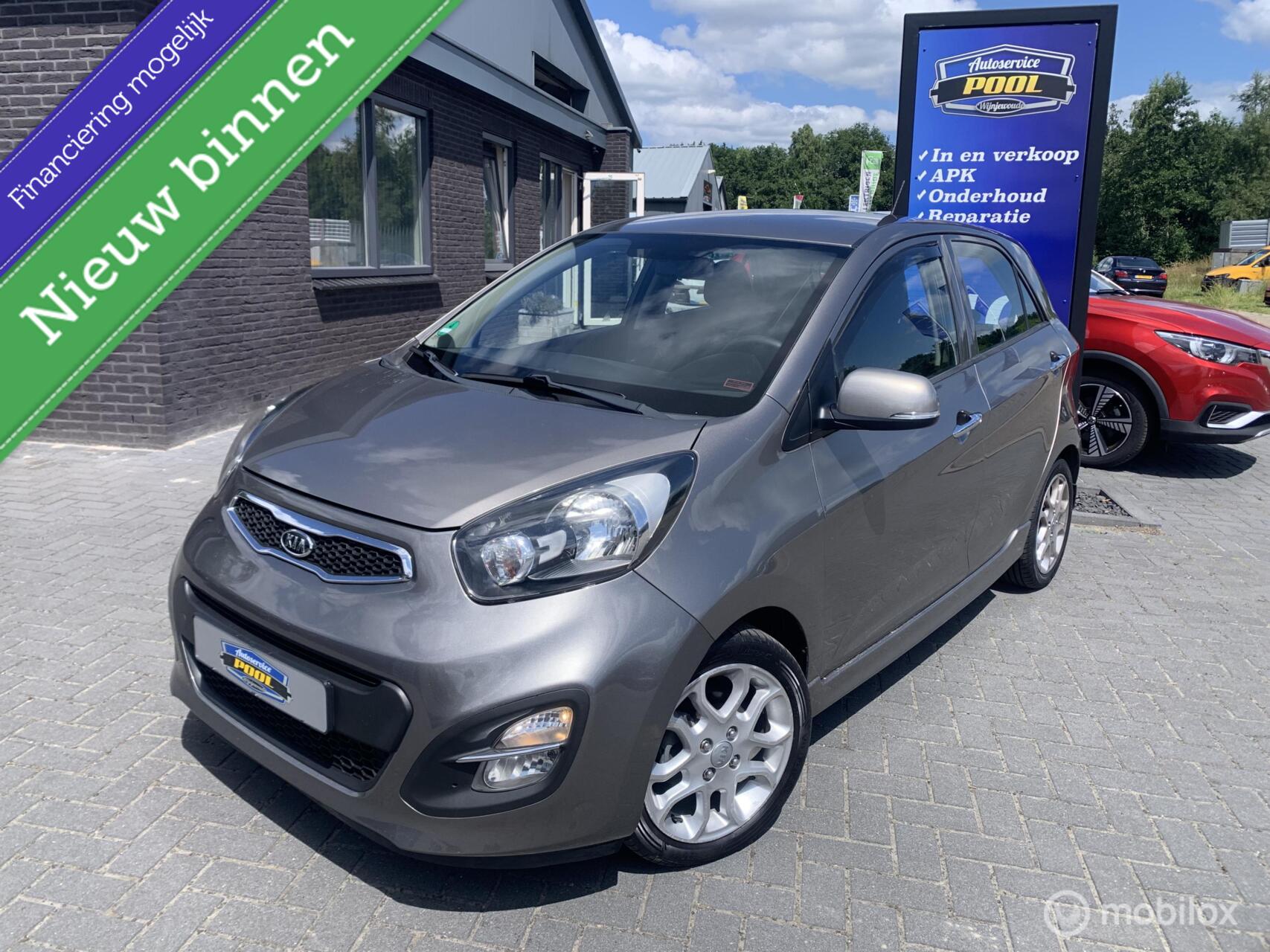 Kia Picanto 1.2 CVVT BusinessLine 2012 - voorkant