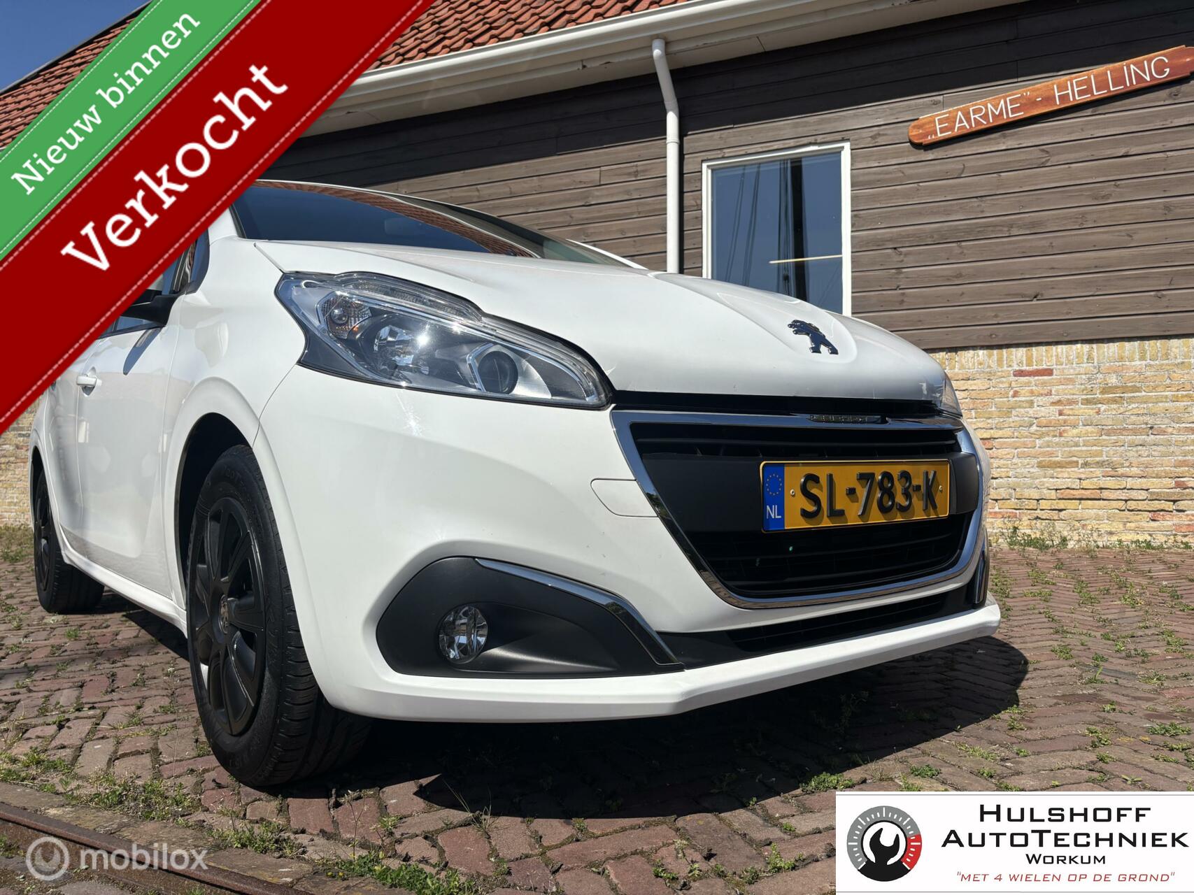 Peugeot 208 1.2 PureTech Blue Lion 2018 - voorkant
