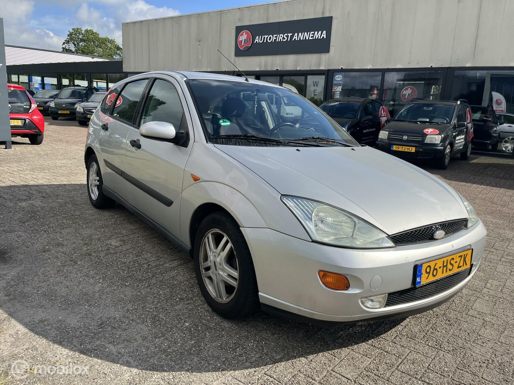 Ford Focus 1.6-16V Collection Airco Trekhaak Cruise 2001 - voorkant