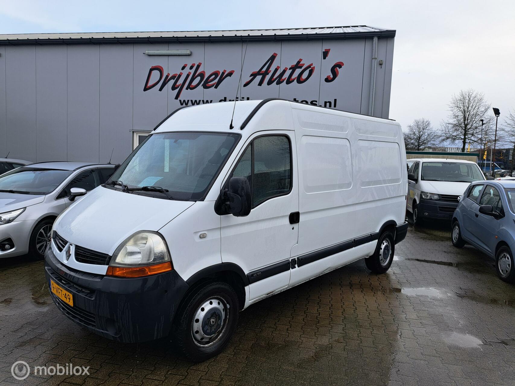 Renault Master Bestel T35 2.5 dCi L2H2 2010 - voorkant