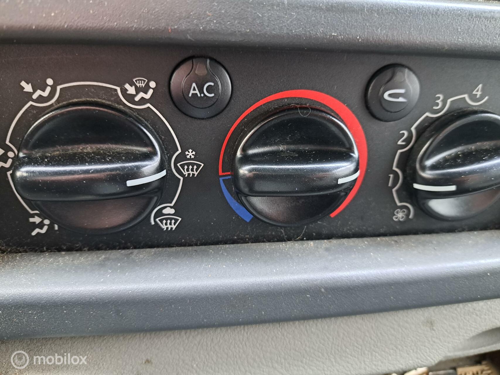 Foto van Renault Master Bestel