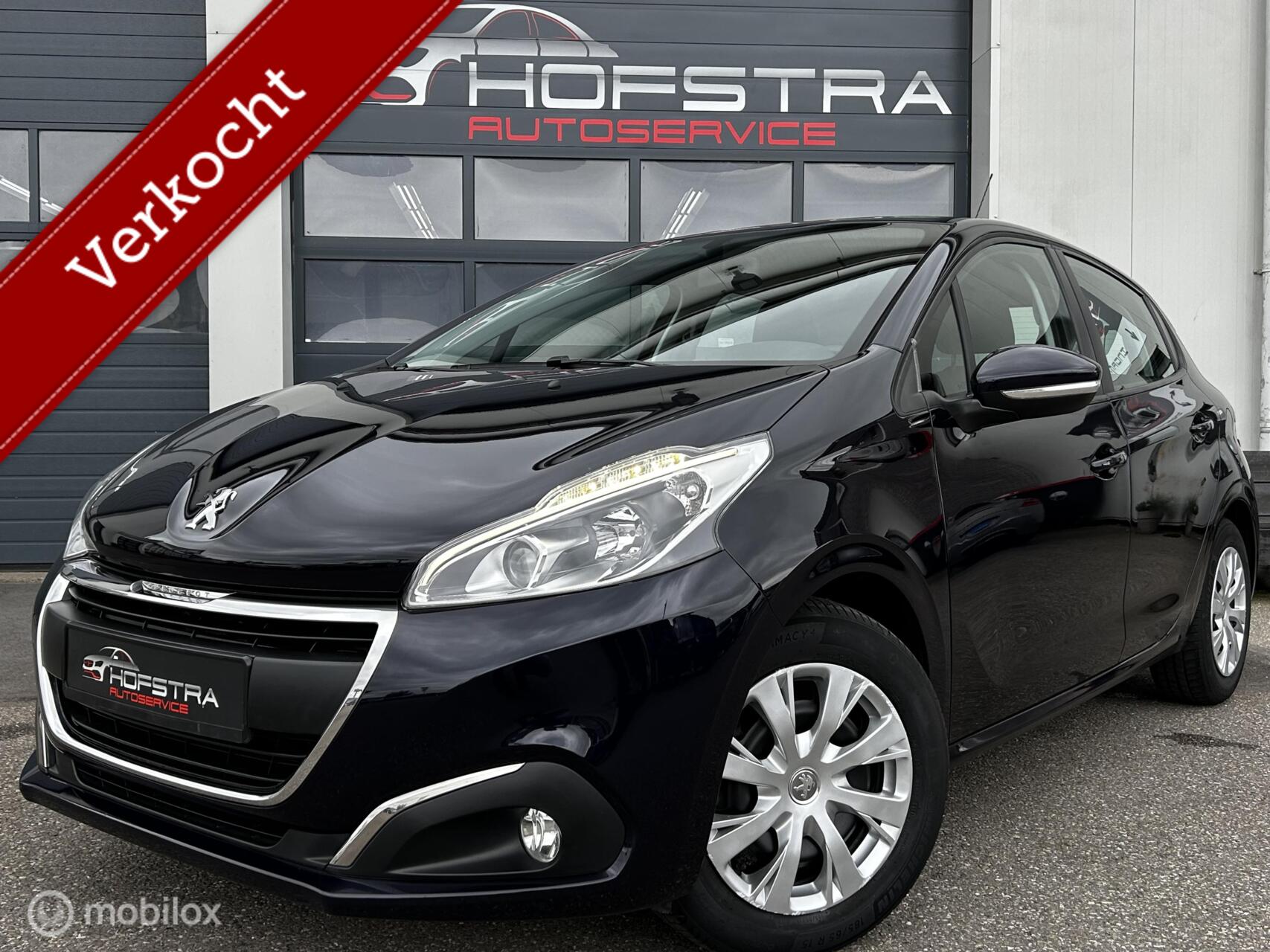 Peugeot 208 1.2 PureTech Blue Lion Navi Cruise NAP NW-D-riem 2017 - voorkant