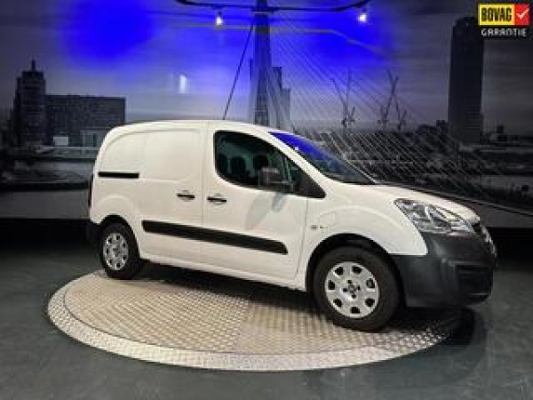 Foto van Peugeot Partner