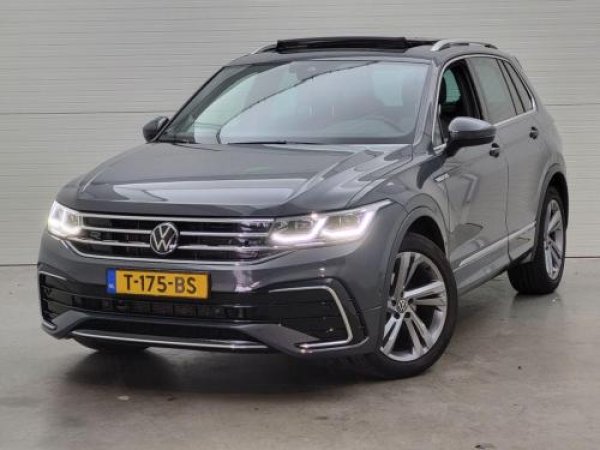 Volkswagen Tiguan 1.5 TSI R-Line 2023 - voorkant