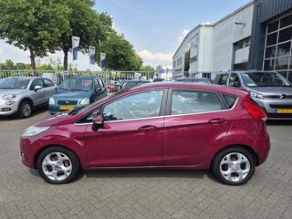 Ford Fiesta 1.6 Ghia 2008 - voorkant