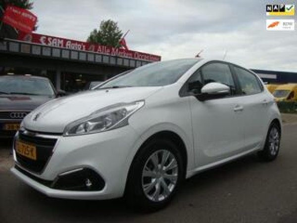 Peugeot 208 1.2 PureTech Blue Lion 2018 - voorkant