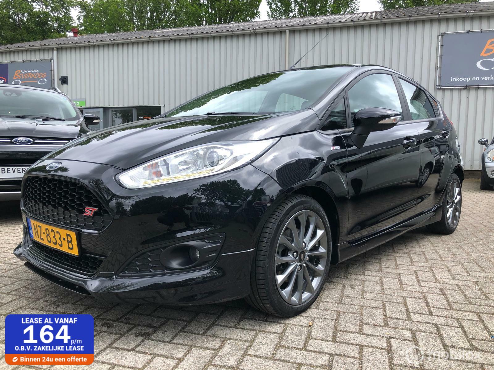 Ford Fiesta 1.0 ST EcoBoost Titanium 6/12 m garantie 2017 - voorkant