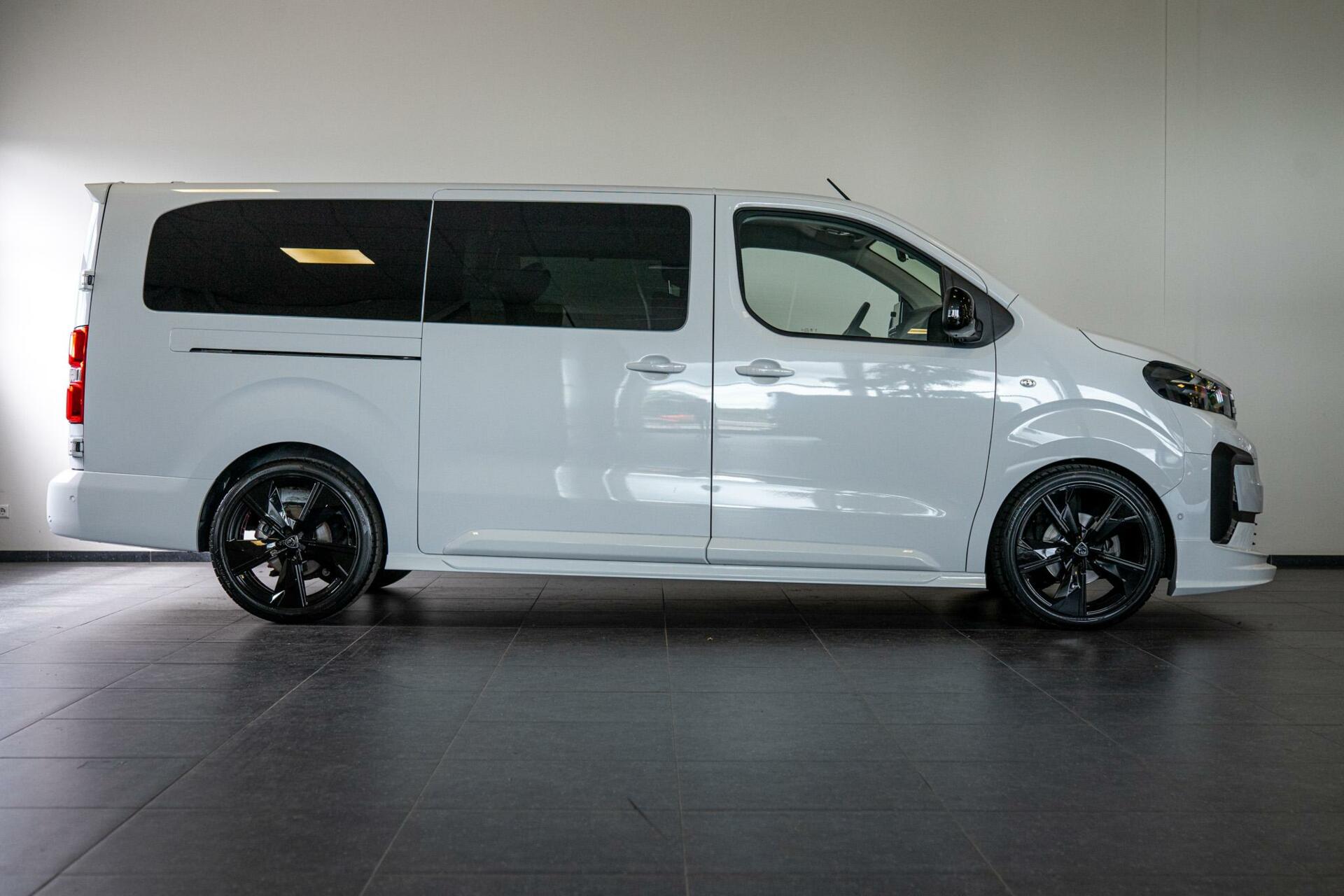 Foto van Peugeot Expert DC