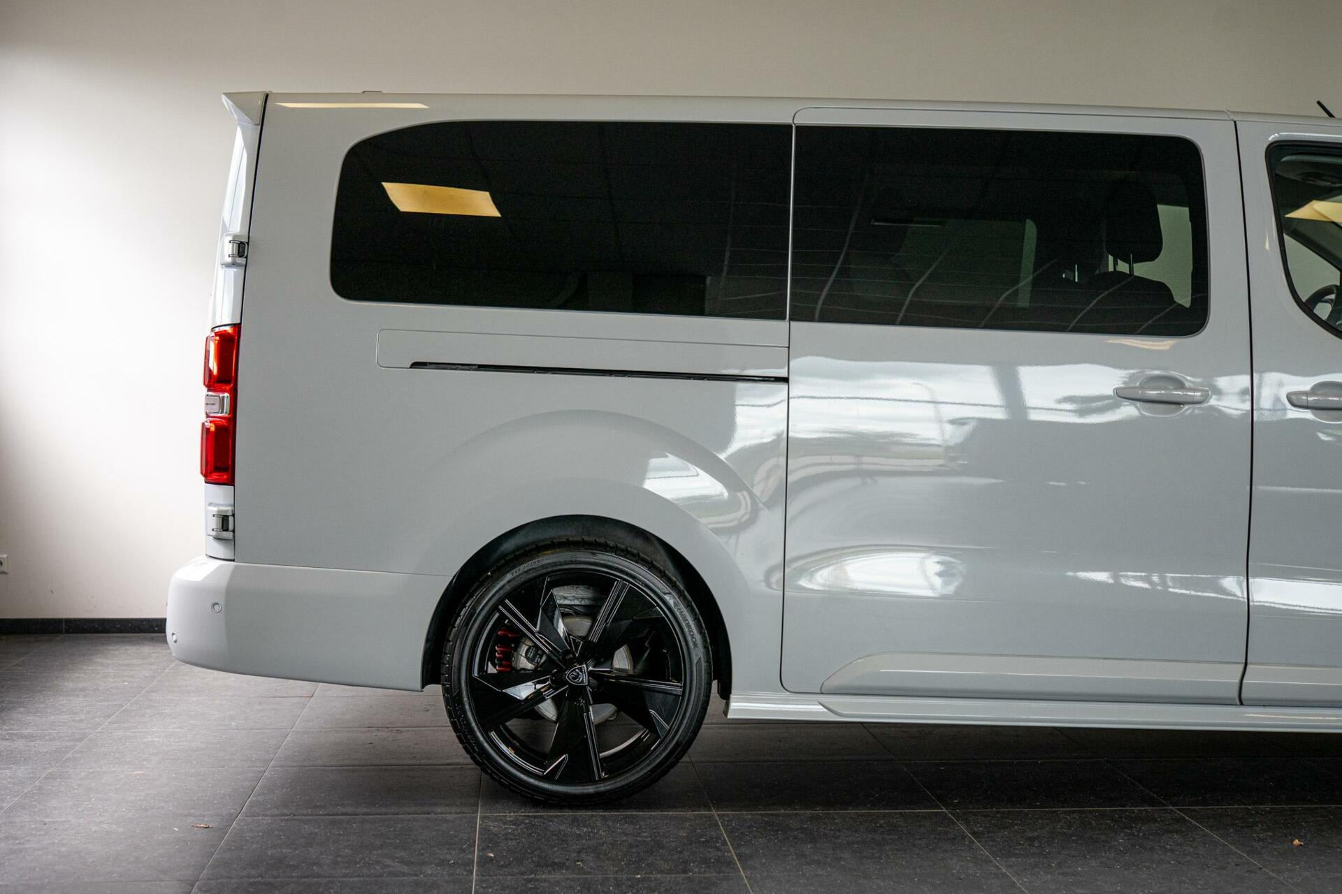 Foto van Peugeot Expert DC