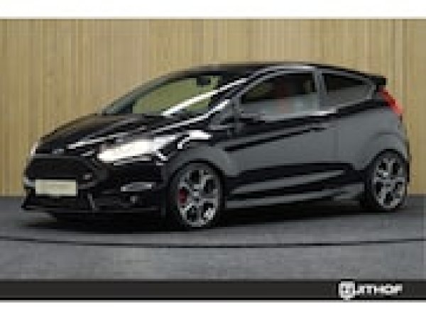 Ford Fiesta 1.6 ST2 2015 - voorkant