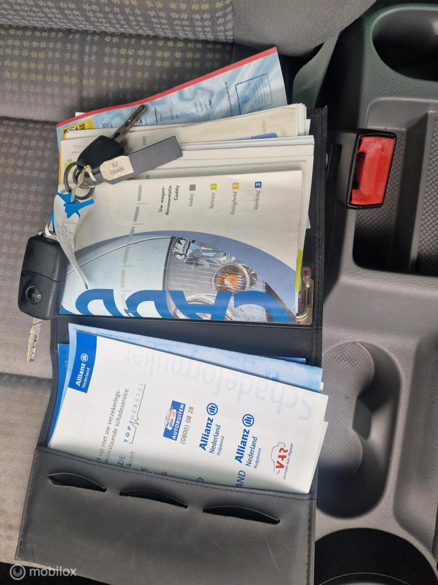 Foto van Volkswagen Caddy Combi