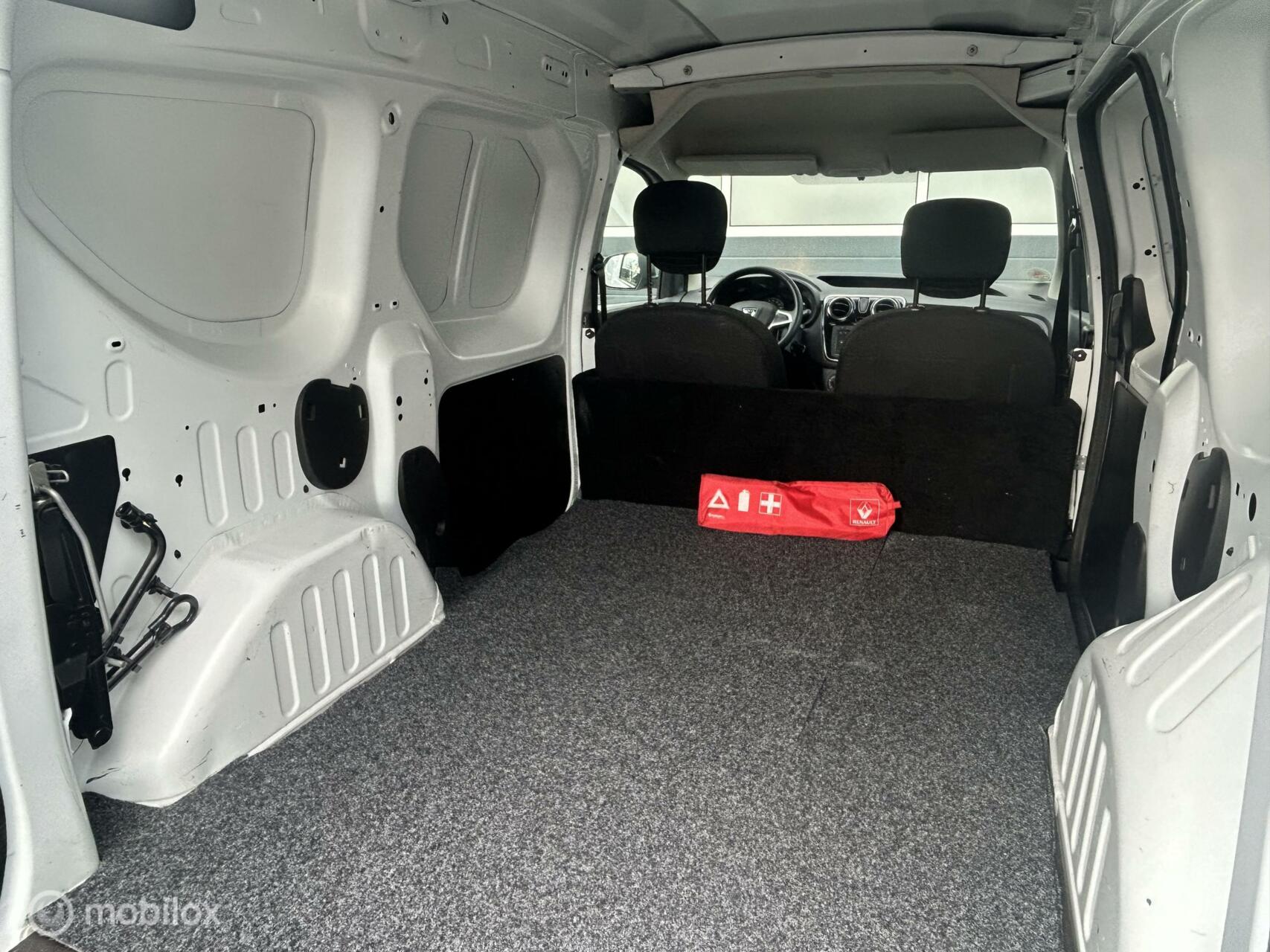 Foto van Dacia Dokker Bestel