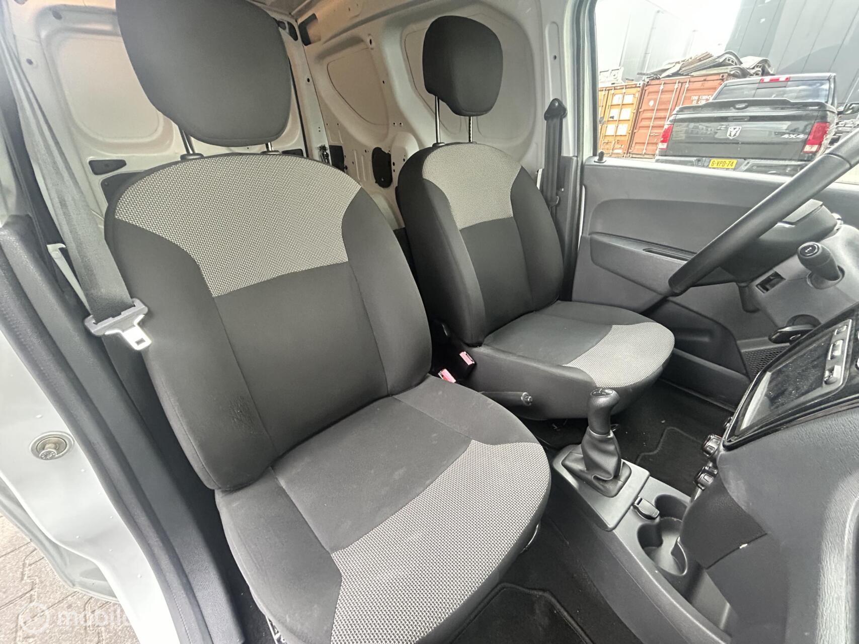 Foto van Dacia Dokker Bestel