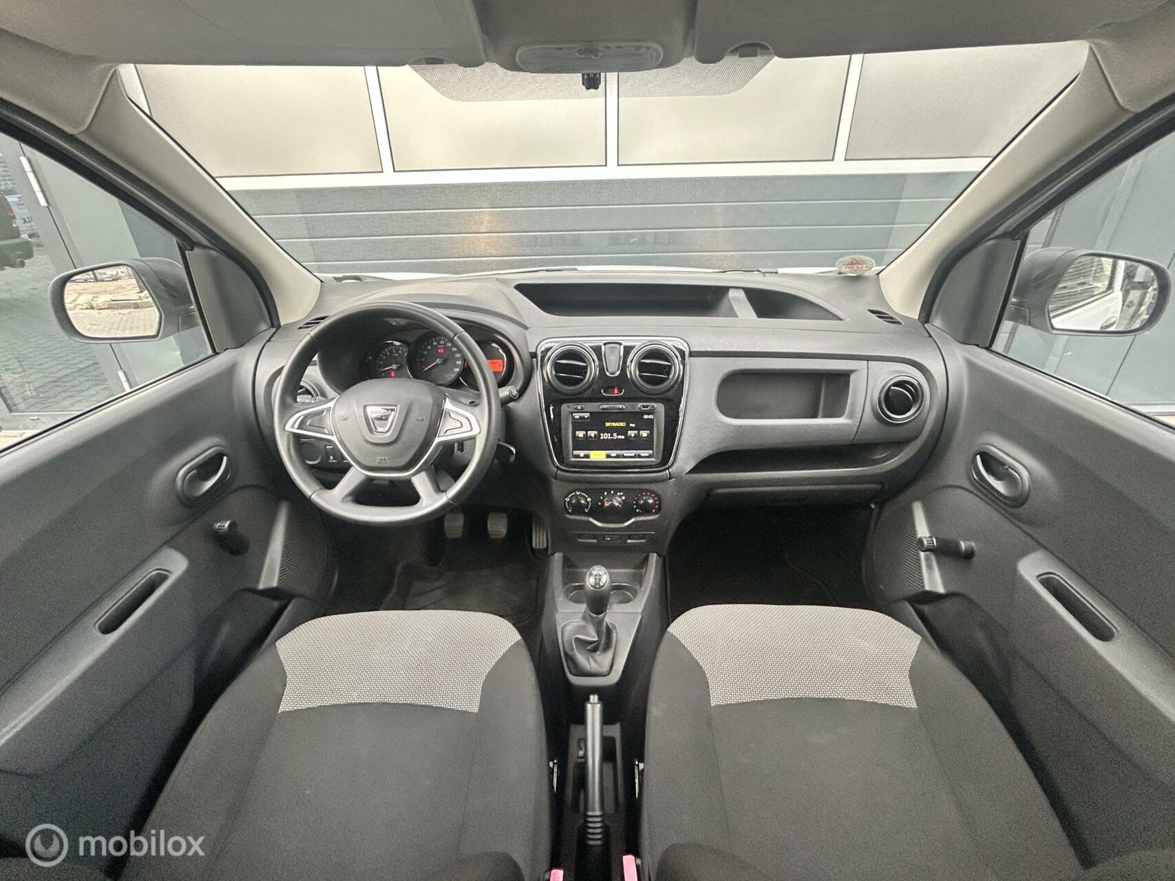 Foto van Dacia Dokker Bestel