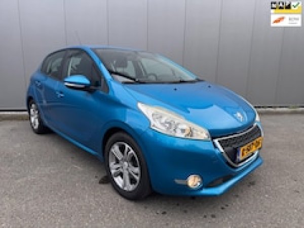 Peugeot 208 1.2 VTi Blue Lease 2013 - voorkant