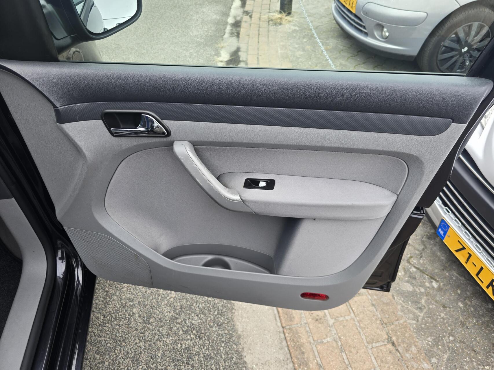 Foto van Volkswagen Caddy Combi
