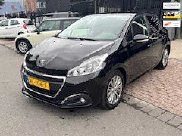 Peugeot 208 1.2 PureTech Allure 2017 - voorkant
