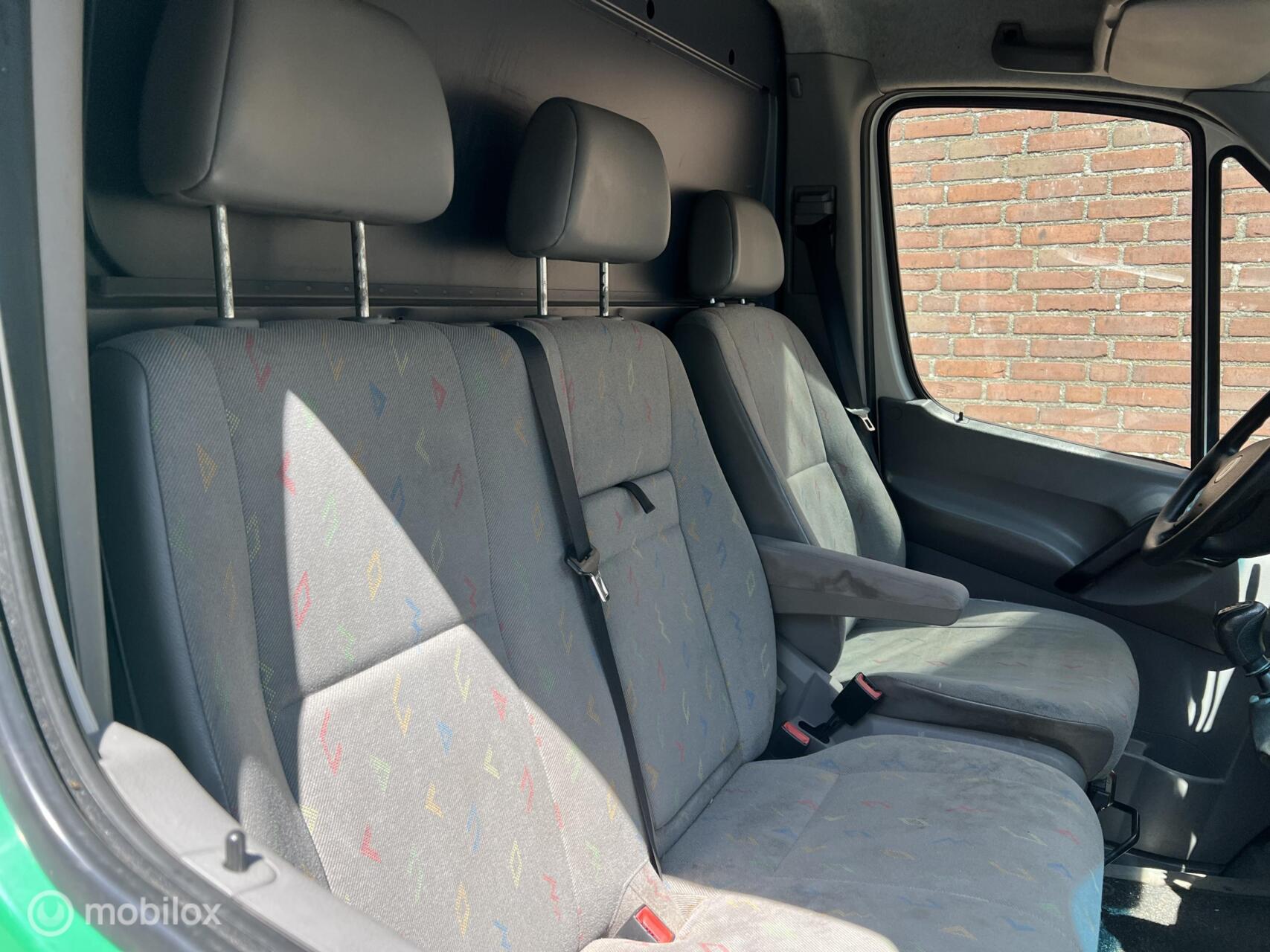 Foto van Volkswagen Crafter Bestel