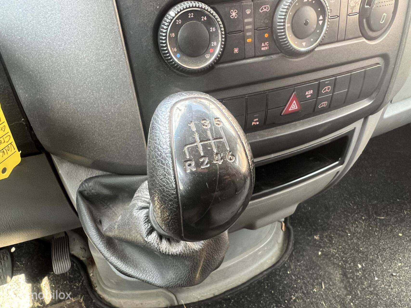 Foto van Volkswagen Crafter Bestel