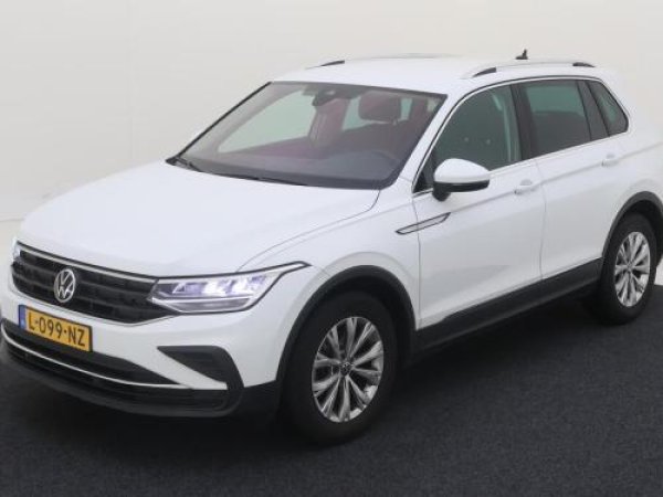 Volkswagen Tiguan 1.5 TSI Life 2021 - voorkant