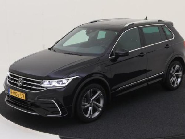 Volkswagen Tiguan 1.4 TSI eHybrid R-Line Business+ 2022 - voorkant