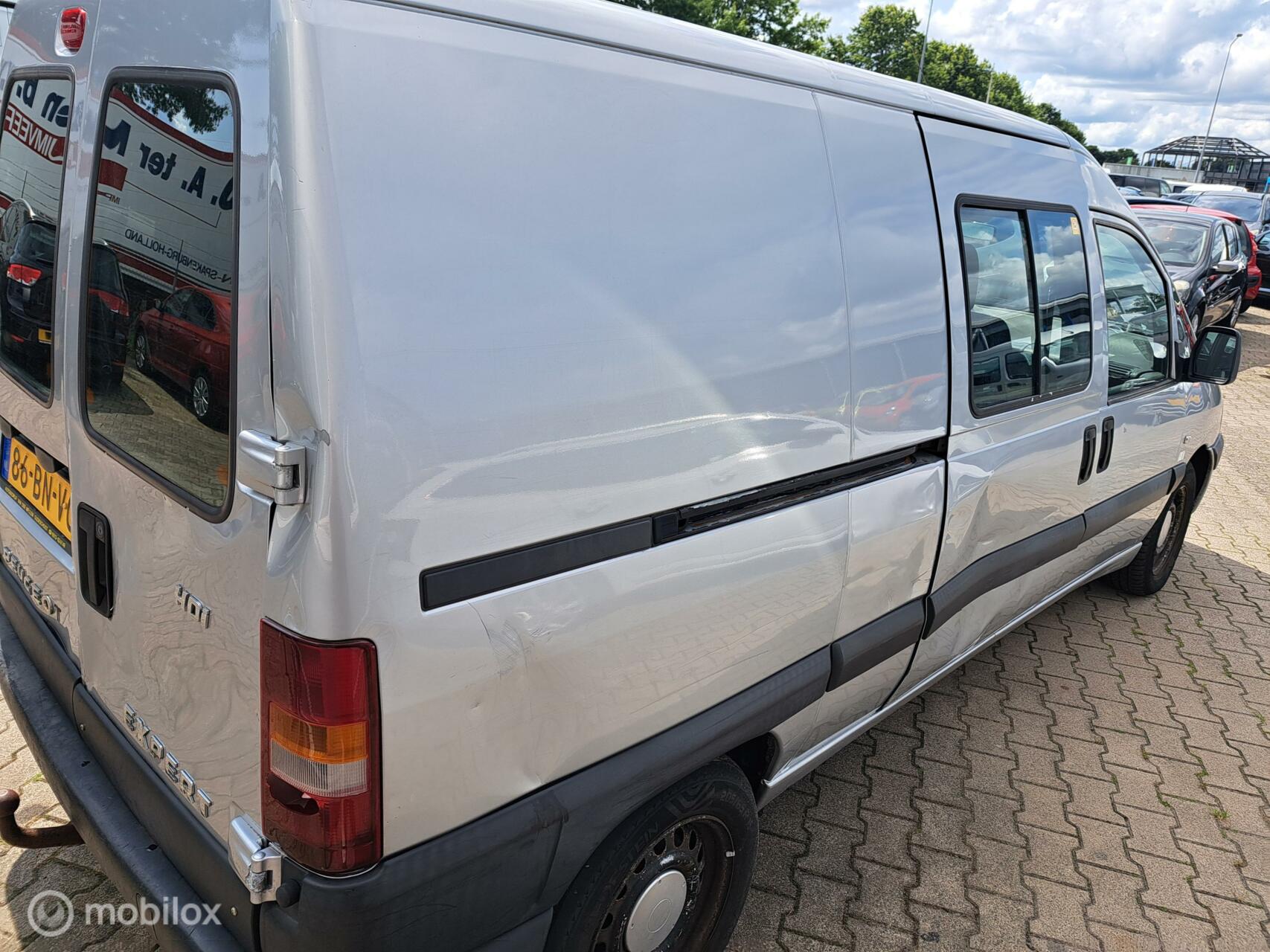 Foto van Peugeot Expert Bestel