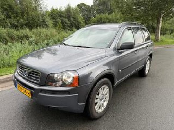 Volvo Xc90 2.4 D5 Momentum 2006 - voorkant