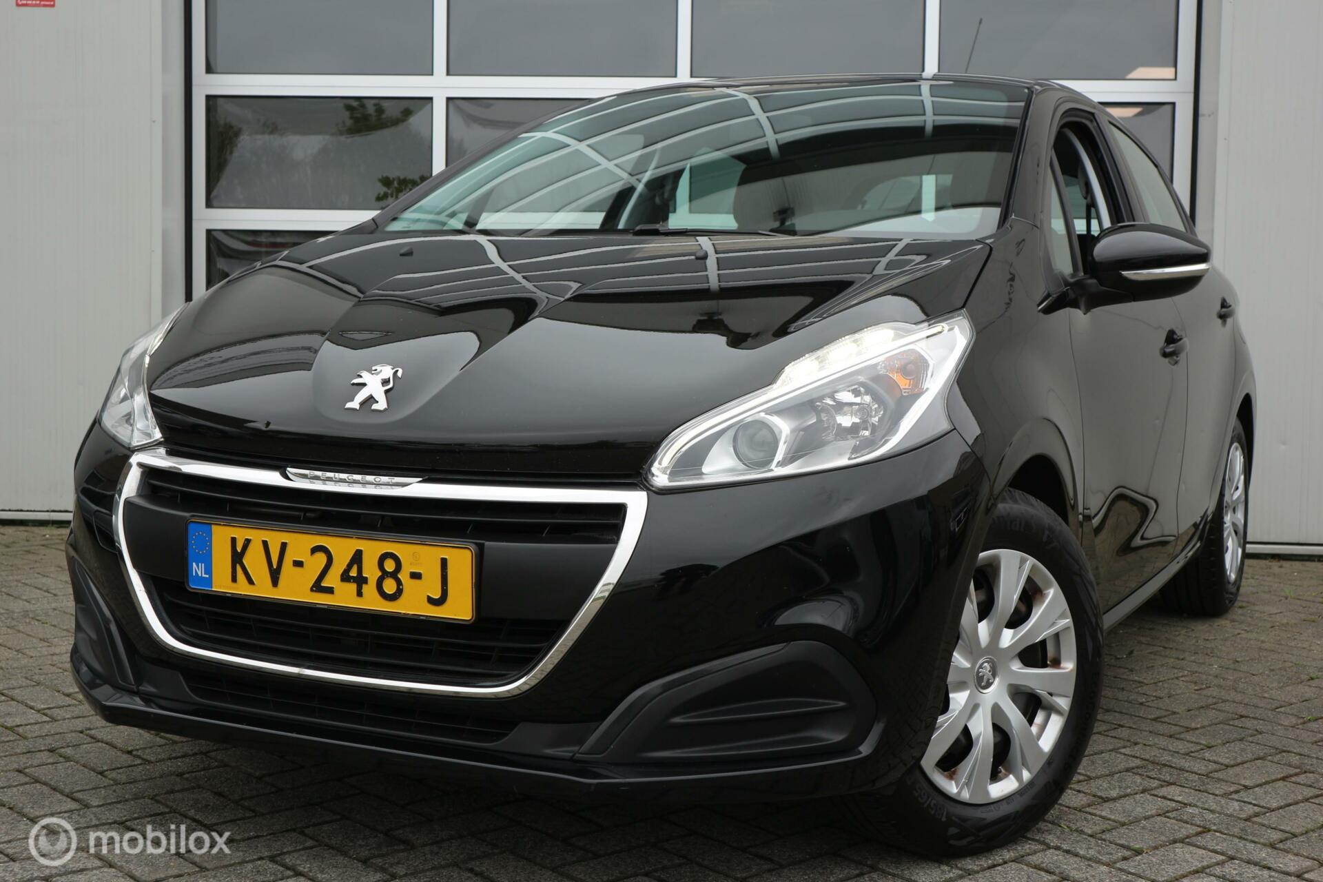 Peugeot 208 1.2 PureTech AIRCO/CRUISE-CONTROL/TREKHAAK 2016 - voorkant
