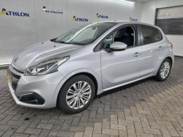 Peugeot 208 1.2 PureTech Allure 2017 - voorkant