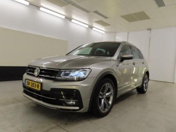 Volkswagen Tiguan 1.5 TSI Comfortline Business 2019 - voorkant