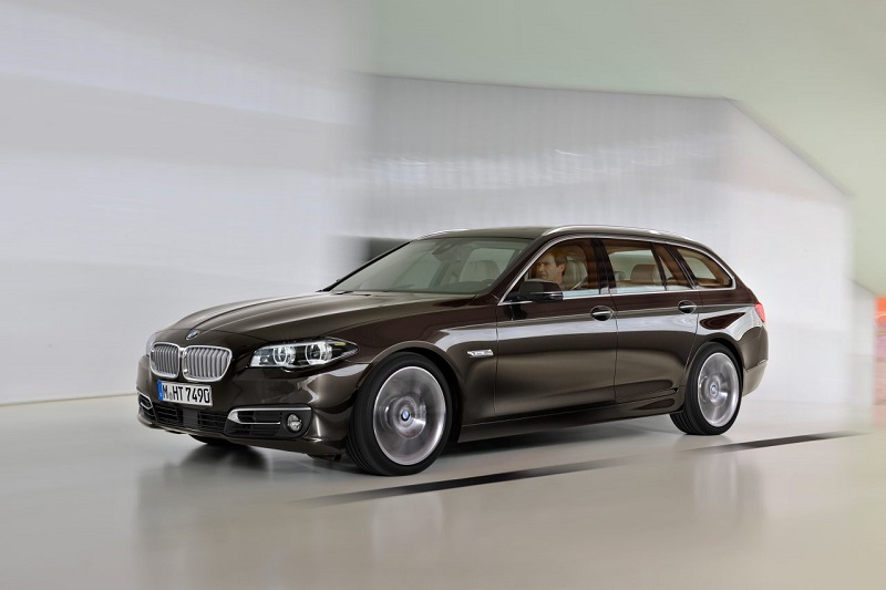 BMW 5-serie Touring 520i Luxury Edition 2014 - voorkant