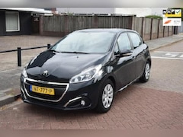 Peugeot 208 1.2 PureTech Blue Lion 2017 - voorkant